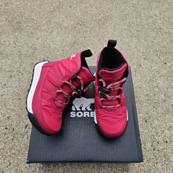 Sorel Whitney waterproof boots toddler girls size 8, 9 and 10 - Picture 4 of 9